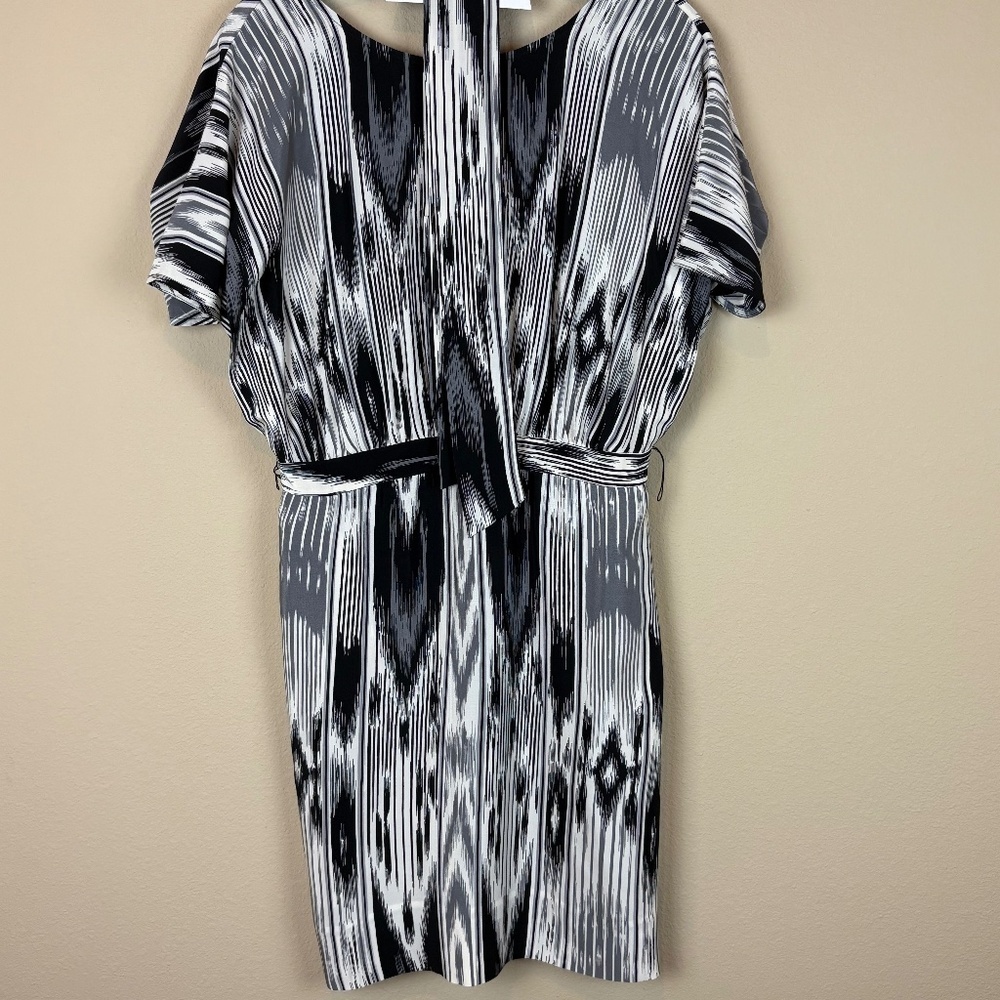 NWOT Etcetera Black/Bone/Gray Striped Cap Sleeve 100% Silk Dress; Size 4